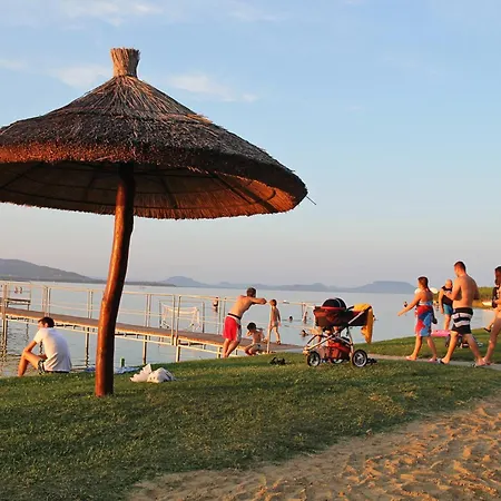 16 Balatonberény