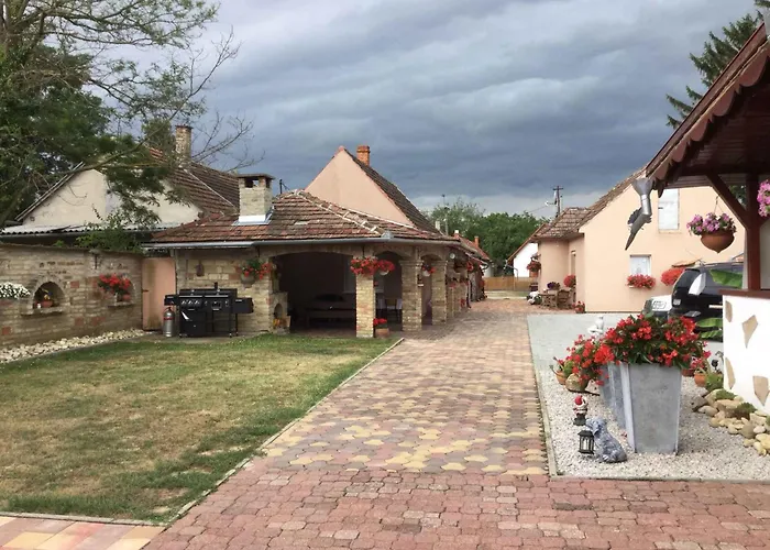 16 Case de vacanță